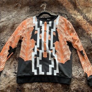 Designer sweat shirt